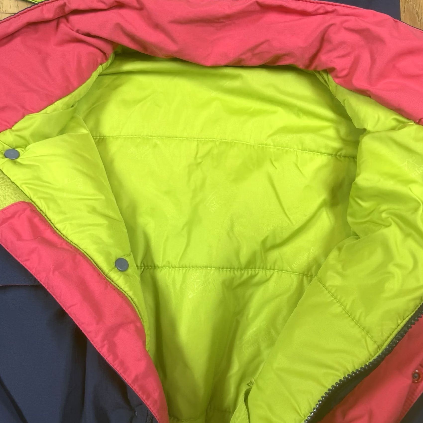 Patagonia VINTAGE Patagonia Jacket Mens L Pink Green Rain Coat Bright Rare Snow Weather Size US L / EU 52-54 / 3 - 5 Thumbnail