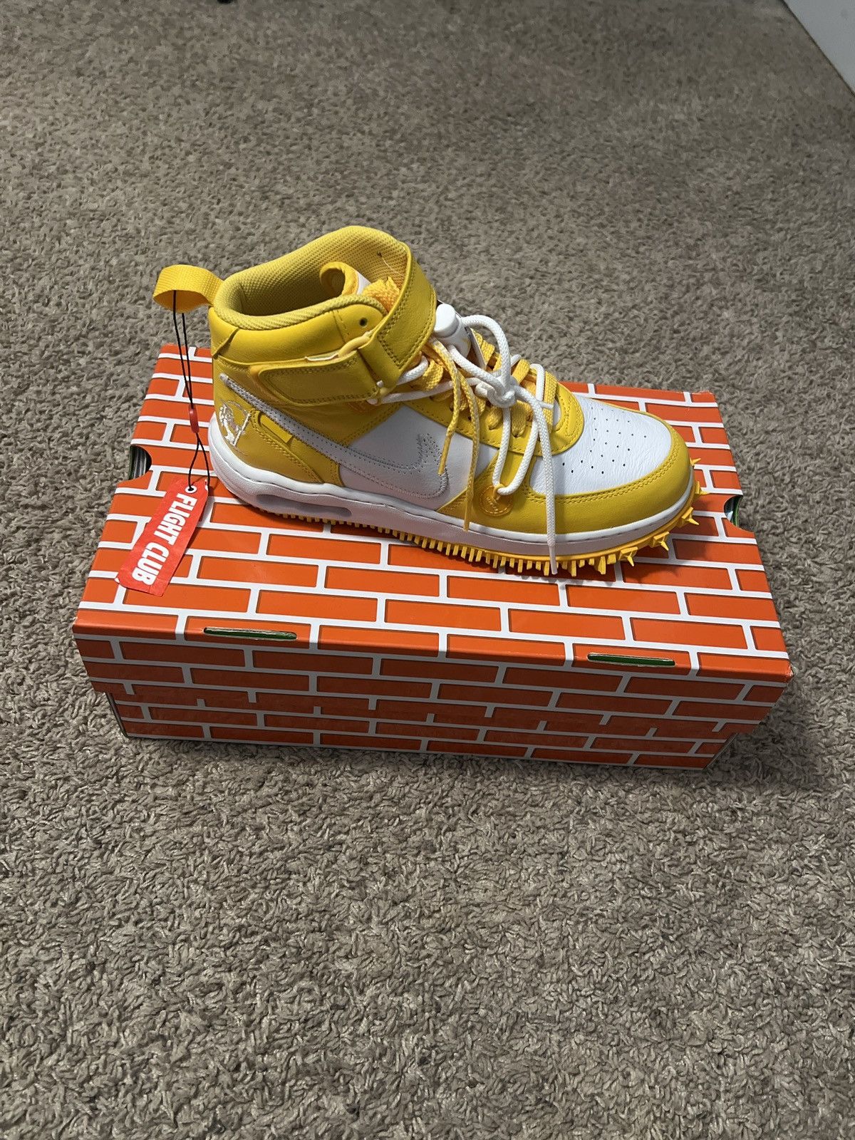 Off-White Off-White x Air Force 1 Mid SP Leather 'Varsity Maize' Size US 9 / EU 42 - 2 Thumbnail