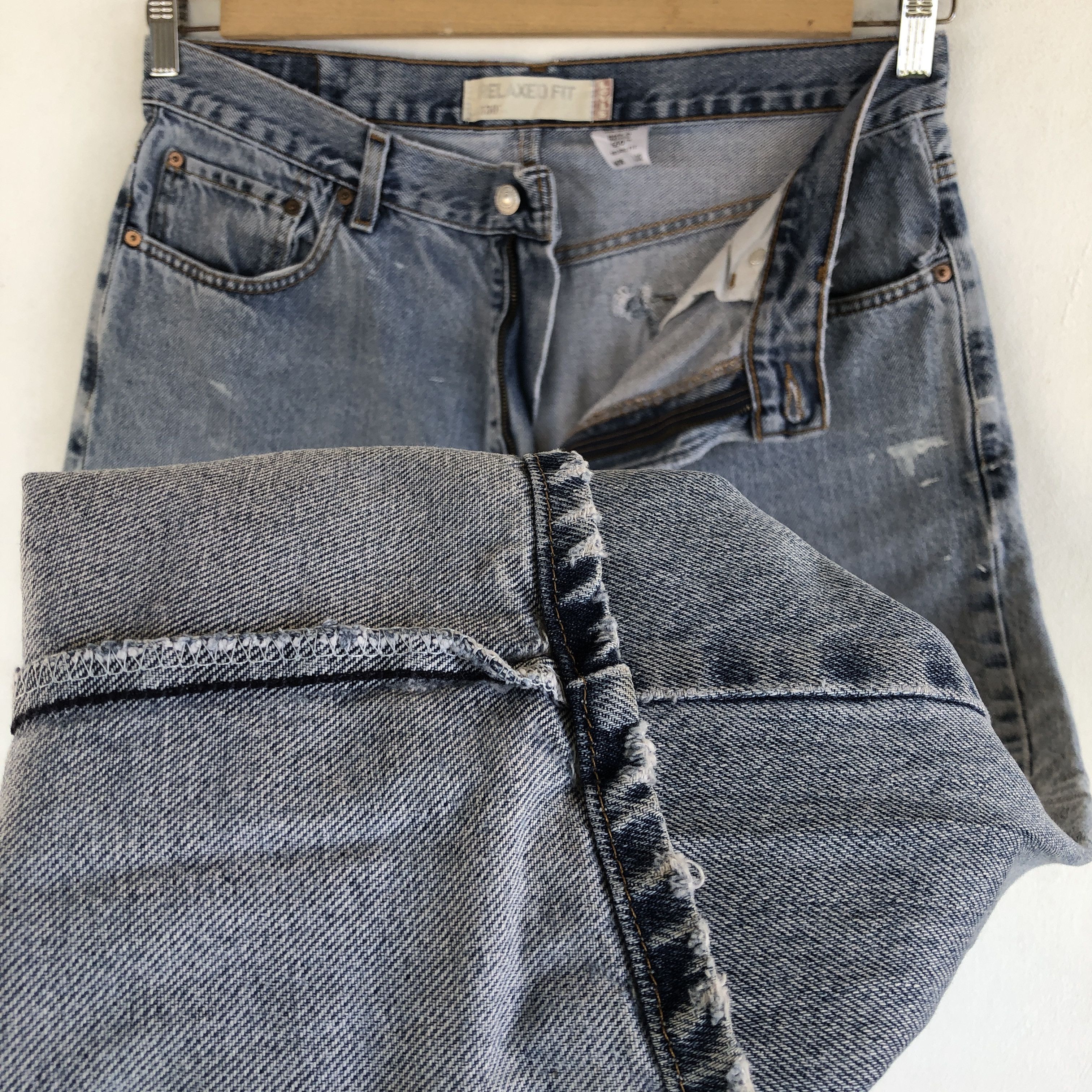 Levi's Vintage Levis Sun Faded Jeans Levi's 550 Light Wash Denim Size US 32 / EU 48 - 8 Thumbnail