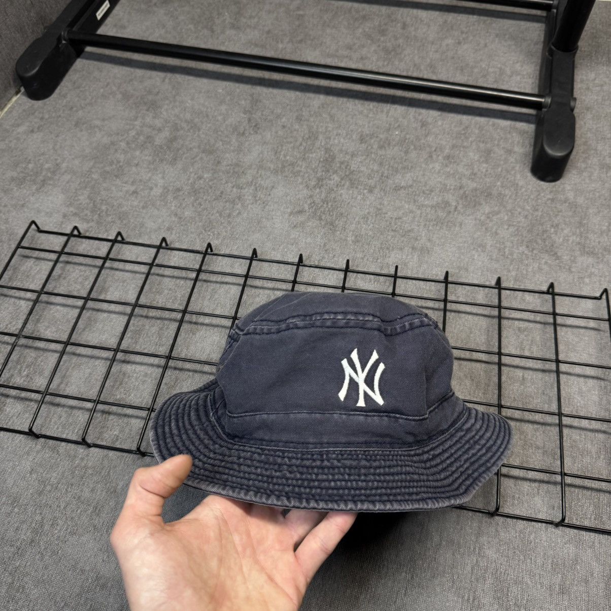 New York Yankees × Vintage New York Yankees Bucket Hat vintage Cap Size ONE SIZE - 2 Thumbnail