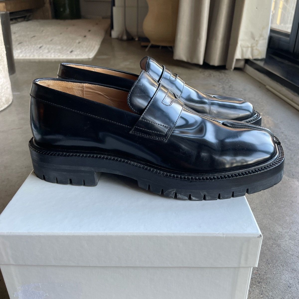 Maison Margiela Maison Margiela Tabi Loafers black size 41 Size US 8.5 / EU 41-42 - 3 Thumbnail