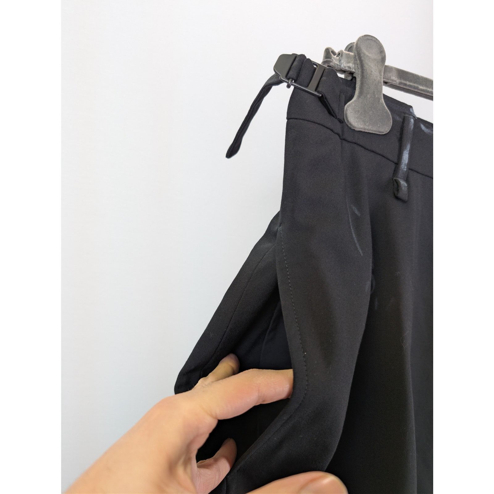 Balenciaga o1rshd1 Fluid Wool Barathea Skater Tailored Pants in Black Size US 30 / EU 46 - 5 Thumbnail