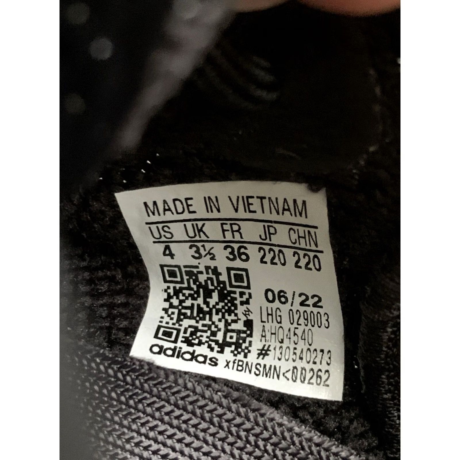 Adidas ADIDAS YEEZY 350 V2 BLACK SNEAKERS BOOST US 4, UK 3 1/2, EU 36, MEN, Sneaker, 2022 Size US 5 / EU 37 - 7 Thumbnail