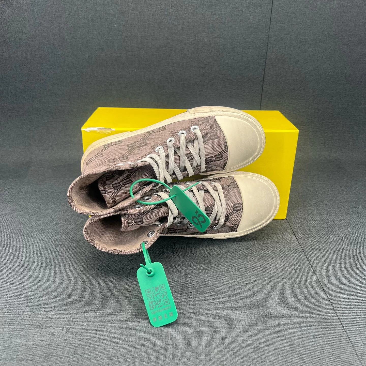 Balenciaga Balenciaga All-Over Print Brown Sneakers - Size 37 Size US 6 / IT 36 - 6 Thumbnail