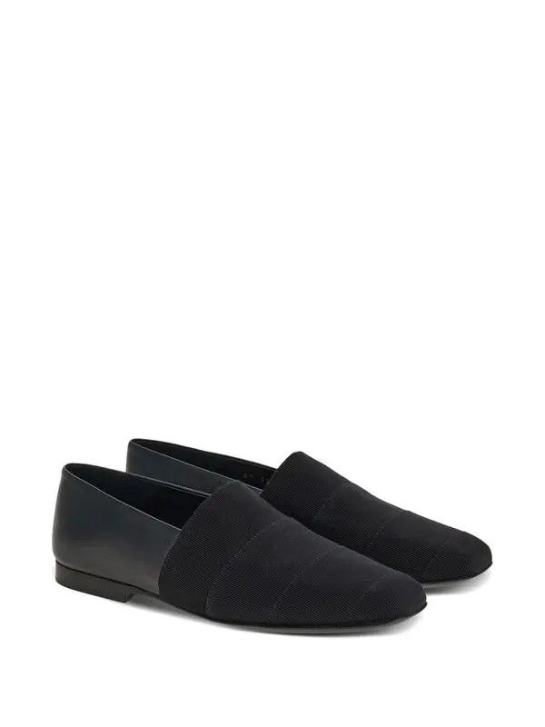 Salvatore Ferragamo o1y0426 Loafers in Black Size US 11 / IT 41 - 2 Thumbnail