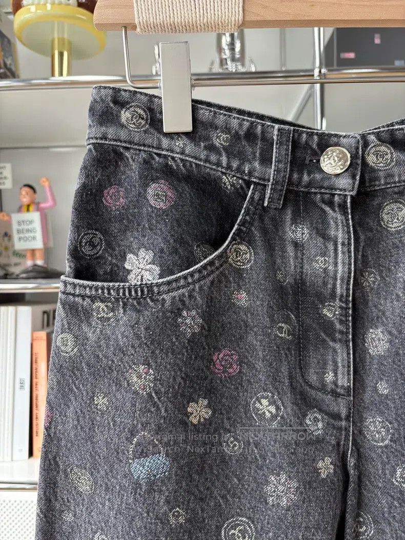 Chanel Chanel 25B grey-black printed graffiti jeans Size 24" / US 00 / IT 34 - 2 Thumbnail