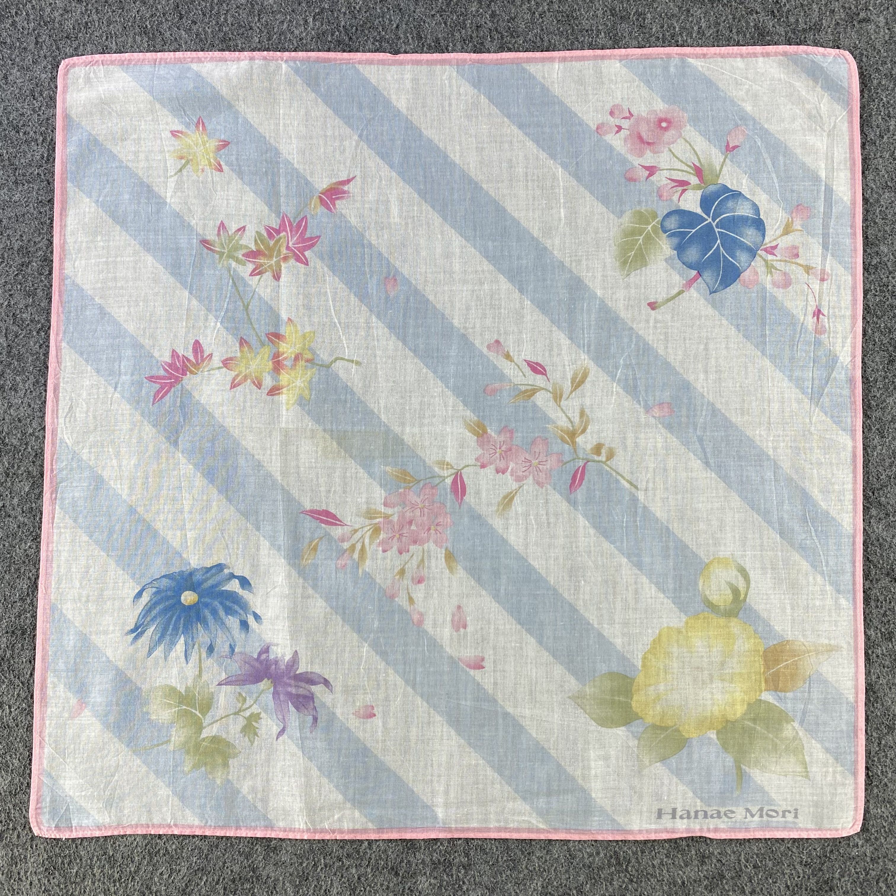 Hanae Mori Hanae Mori Handkerchief/Neckerchief/Bandana HC786 Size ONE SIZE - 1 Thumbnail