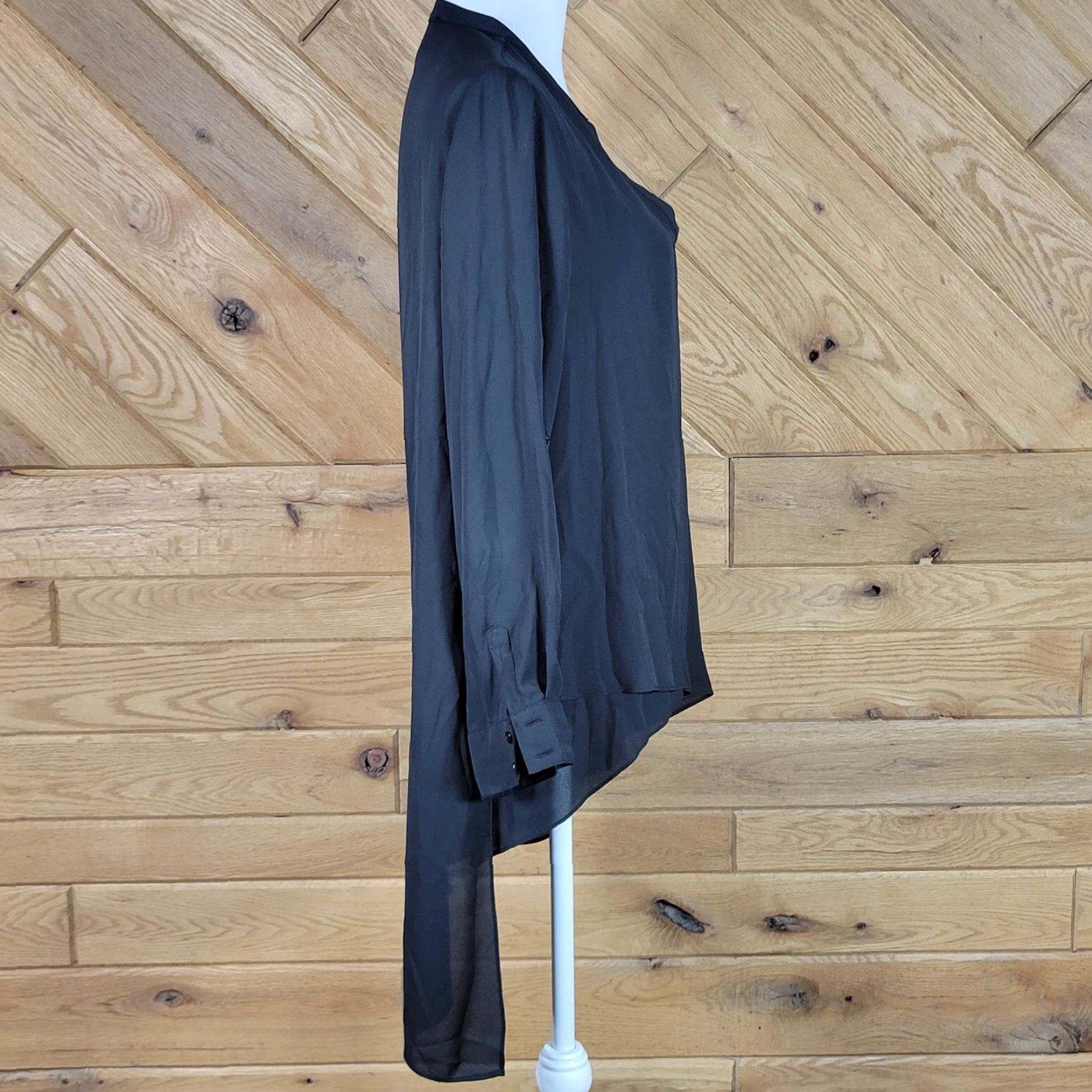 Joseph Ribkoff VINTAGE Joseph Ribkoff Blouse Shirt Tunic Long Sleeve V-Neck Black 8 Womens Roll Tab Sleeve Casual Listing 90s Size M / US 6-8 / IT 42-44 - 4 Thumbnail