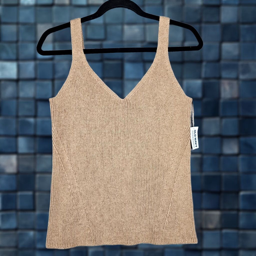 Old Navy Old Navy Women’s Tank V-Neck Beige Knit Sleeveless M Casual Basic All Seasons cotton blend sweater top Size M / US 6-8 / IT 42-44 - 1 Thumbnail