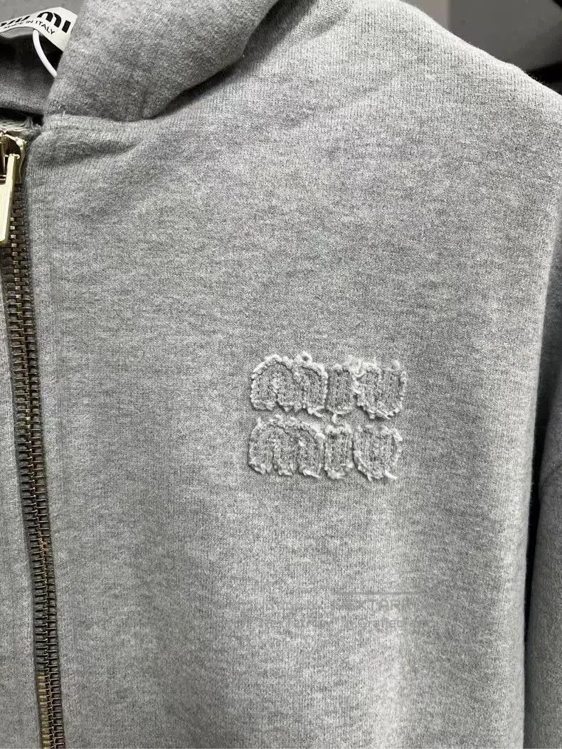 Miu Miu Miumiu Gray Cotton Embroidered Hoodie. Size US M / EU 48-50 / 2 - 3 Thumbnail