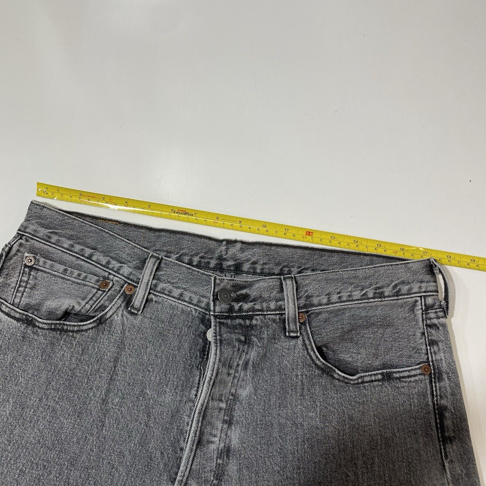 Levi's Levis 501 Jeans Men’s Straight Leg Button Fly 34x32 Charcoal Size US 34 / EU 50 - 8 Thumbnail