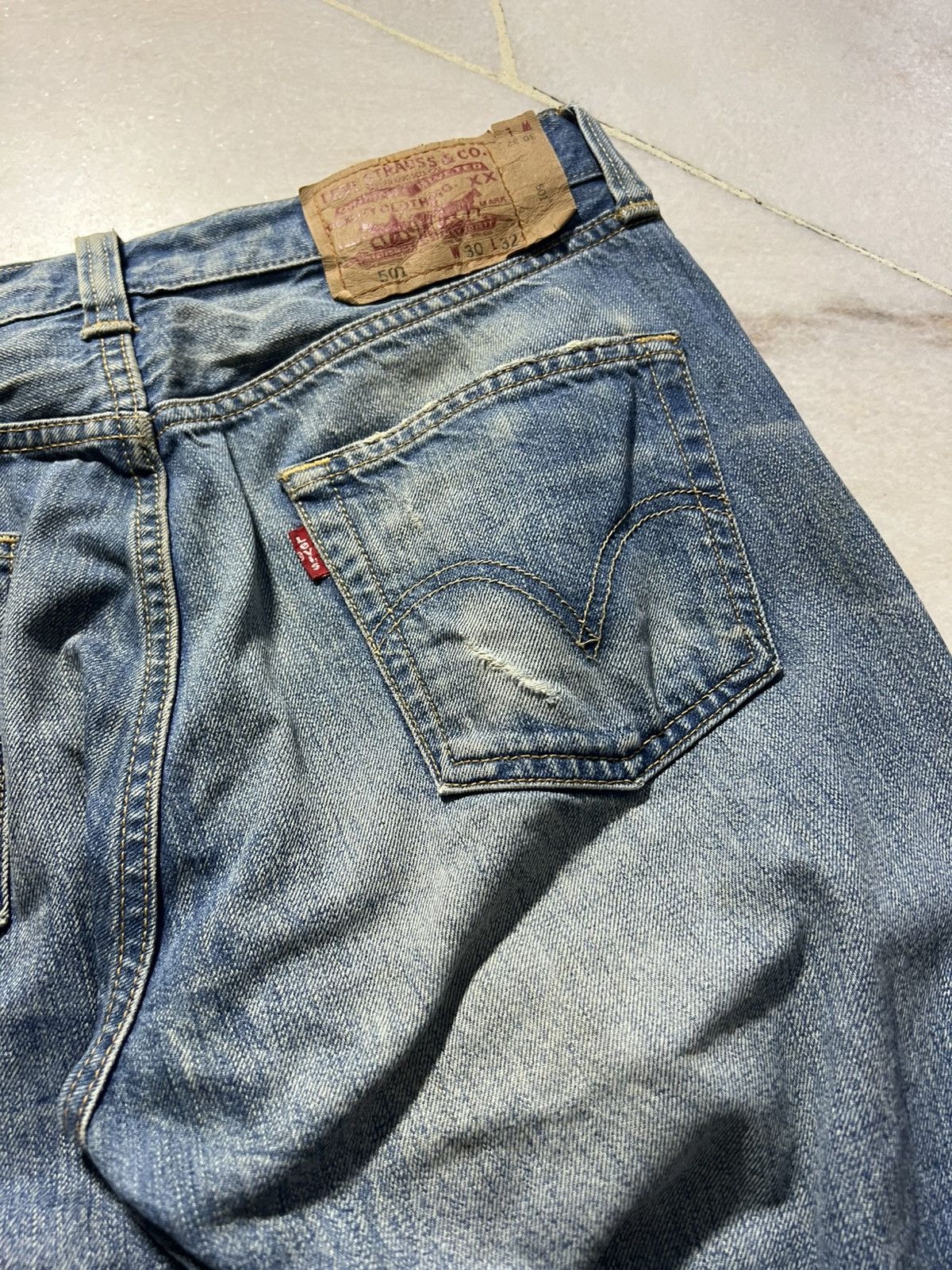 Levi's × Levi's Vintage Clothing 💥Rare💥Vintage 90’Levis 501 Kurt Corbain Distressed Jeans Size US 30 / EU 46 - 16 Thumbnail