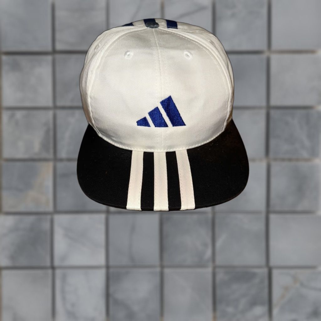 Adidas VINTAGE Adidas 5 Panel Hat Adjustable SnapBack Mens One Size White Snapback Hat Adjustable Size ONE SIZE - 1 Thumbnail