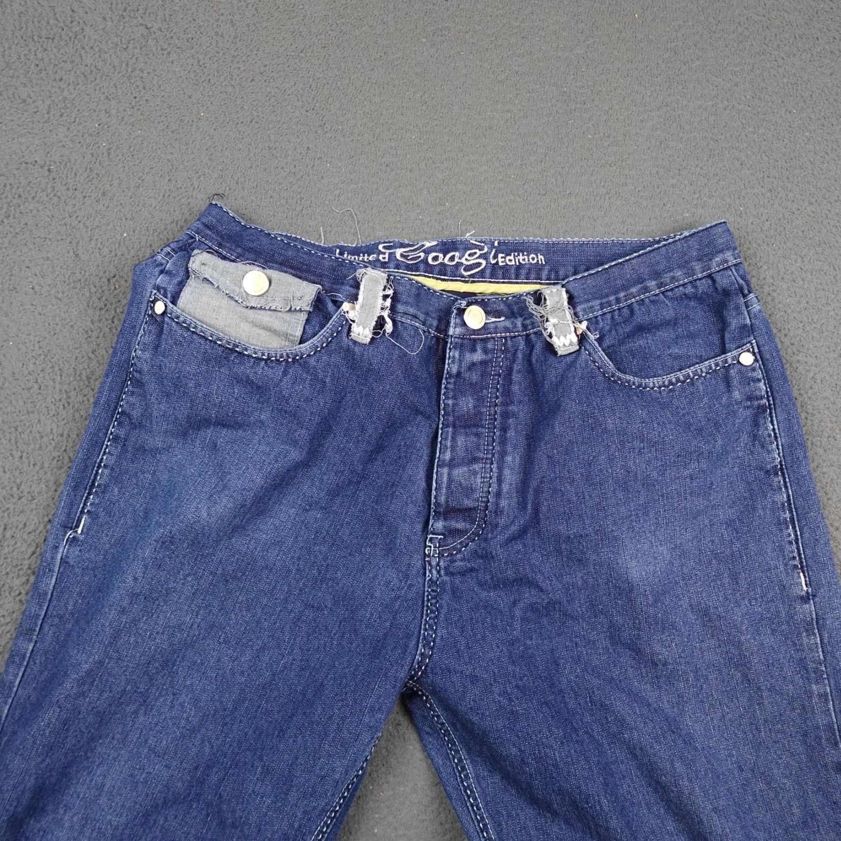 Coogi VINTAGE COOGI Jeans Mens 40x33.5 Blue Denim Limited Edition Distressed Embroidered Shirt Size US 40 / EU 56 - 4 Thumbnail