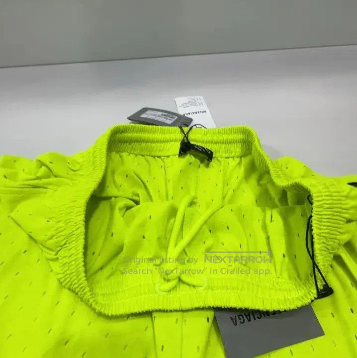 Balenciaga Balenciaga Men's Green Sports Mesh Shorts. Size US 27 - 6 Thumbnail