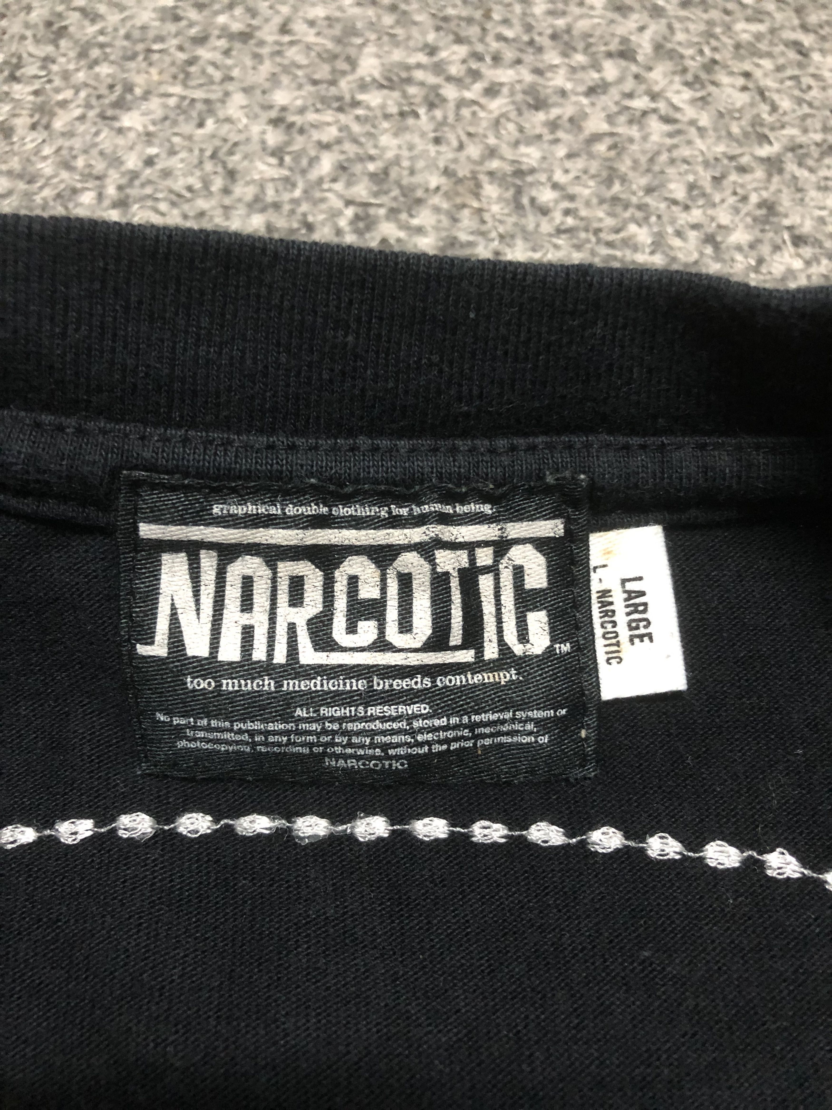 Japanese Brand Vintage Narcotic Grafitti Art Collection 2003 S/S Tee Size US L / EU 52-54 / 3 - 8 Thumbnail