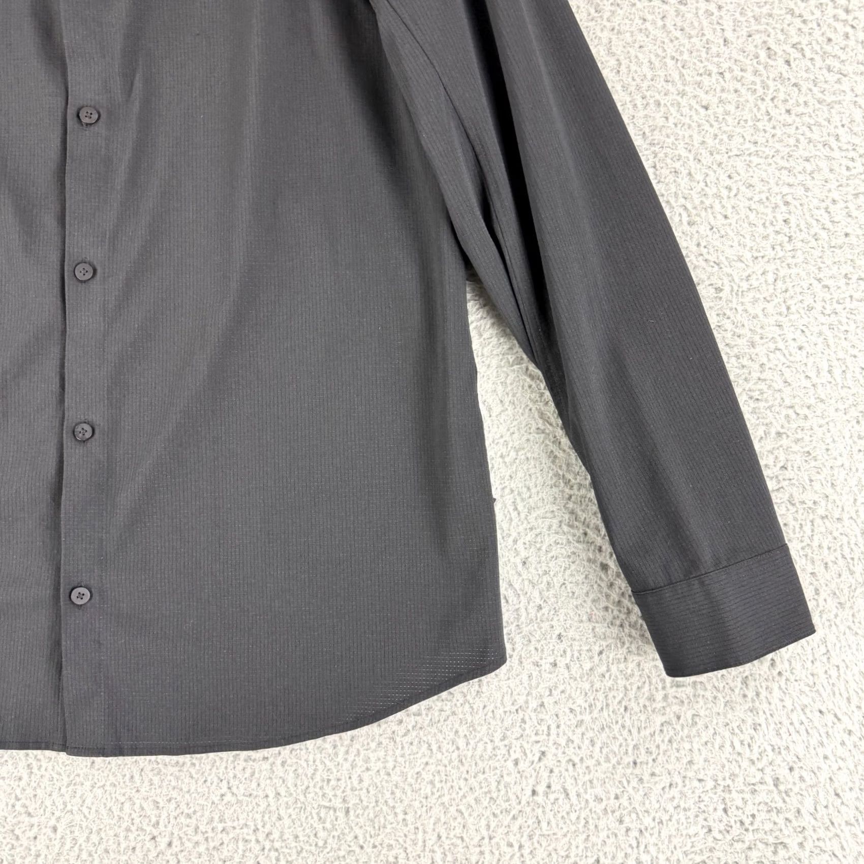 Lululemon Lululemon Shirt Size XL Black Button-Up Long Sleeve Stretch Casual Business Mens Size US XL / EU 56 / 4 - 5 Thumbnail