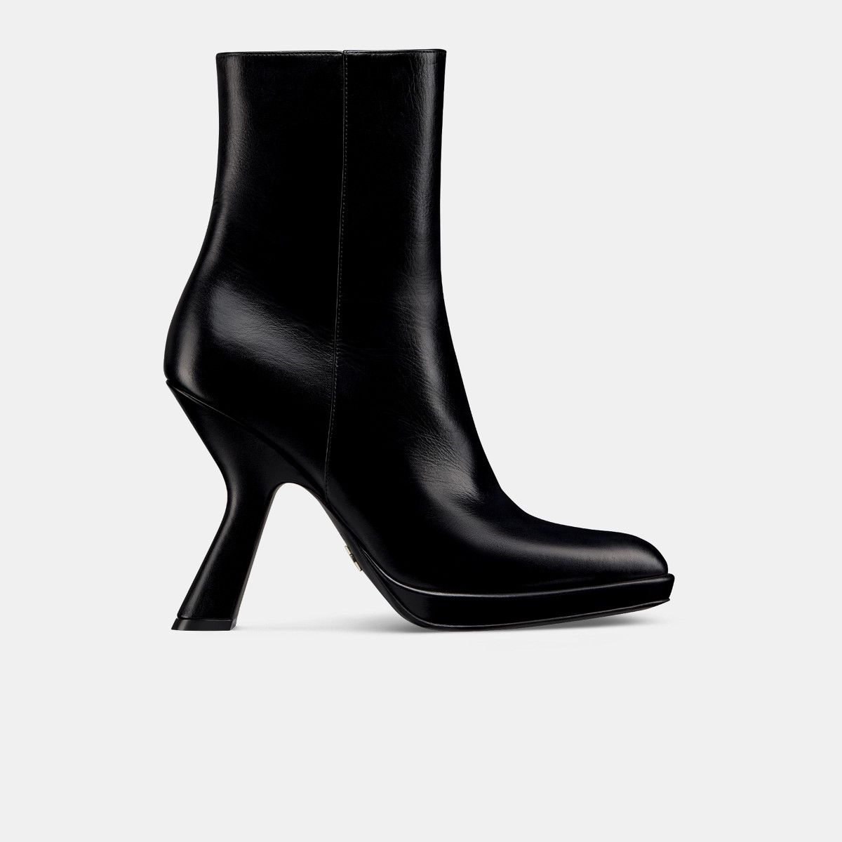 Dior o1bcso1str0226 D-Fiction Heeled Ankle Boot in Black Size US 7 / IT 37 - 1 Thumbnail