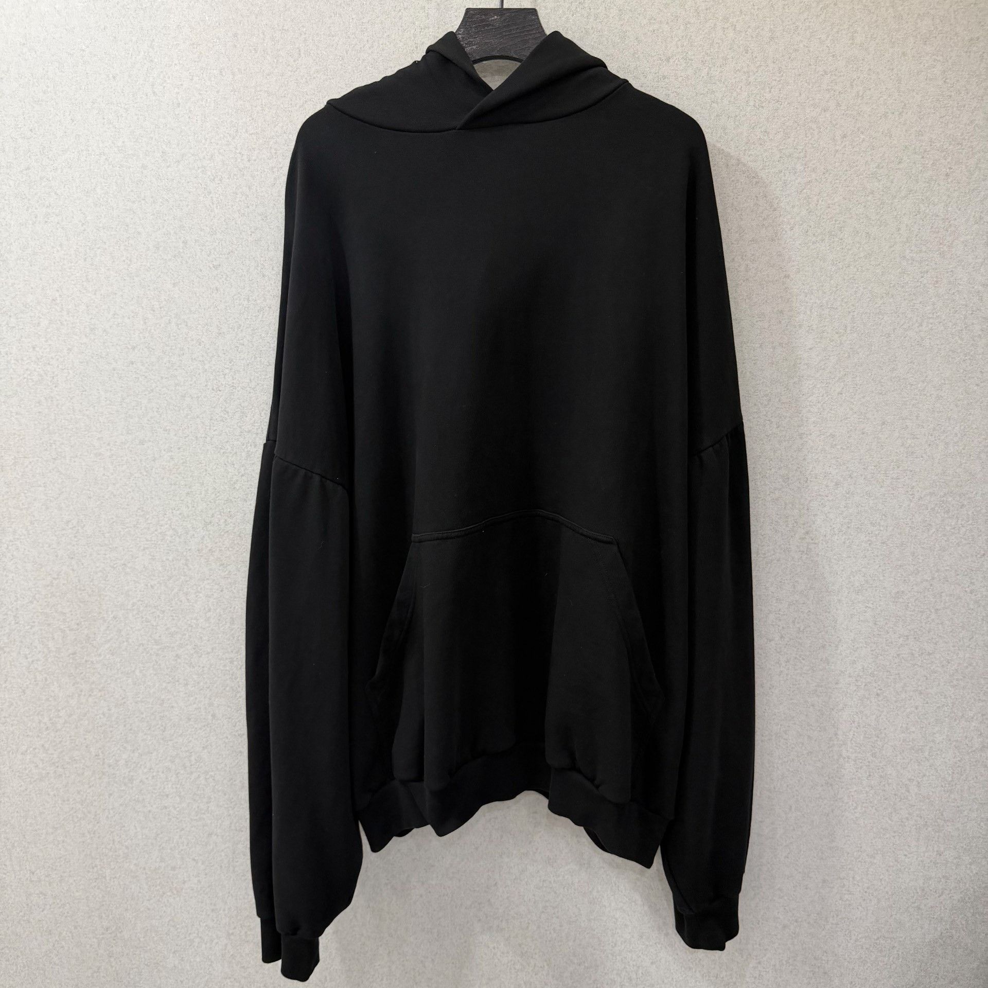 Balenciaga Balenciaga Retro Hoodie L Women Size L / US 10 / IT 46 - 1 Thumbnail
