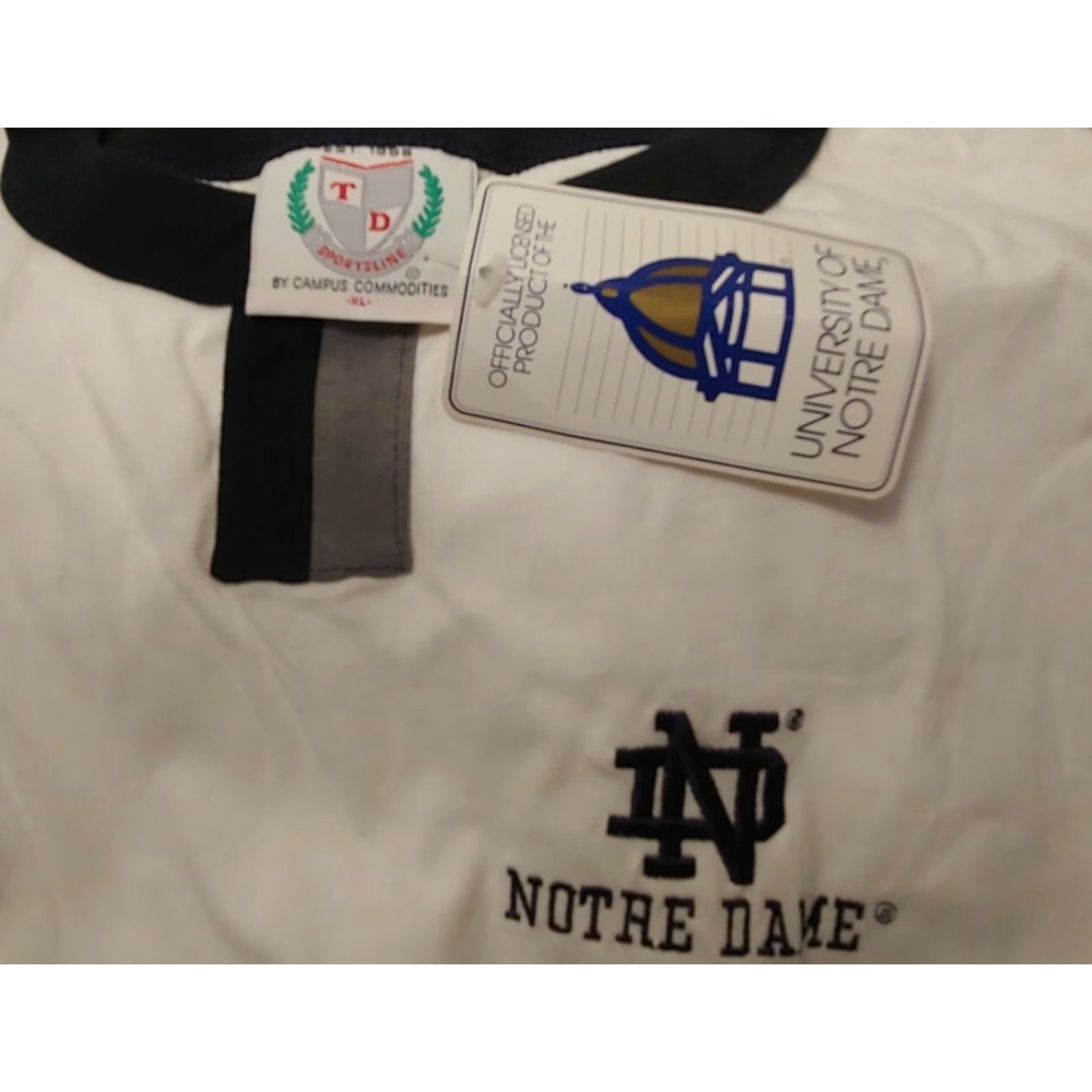 Vintage VINTAGE 1986 Notre Dame T-Shirt XL College Football Fighting Irish Embroidered University of Notre Dame Mens White Crew Neck Size US XL / EU 56 / 4 - 2 Thumbnail