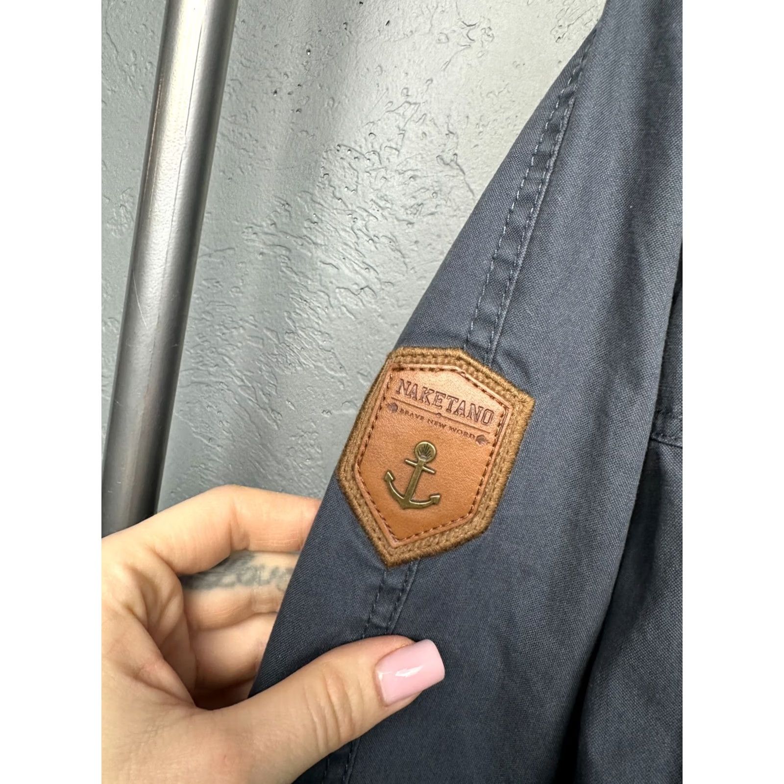 Vintage Naketano Mens Hooded Insulated Jacket L Blue Logo Windbreaker Shirt Jacket Mens Size US L / EU 52-54 / 3 - 3 Thumbnail