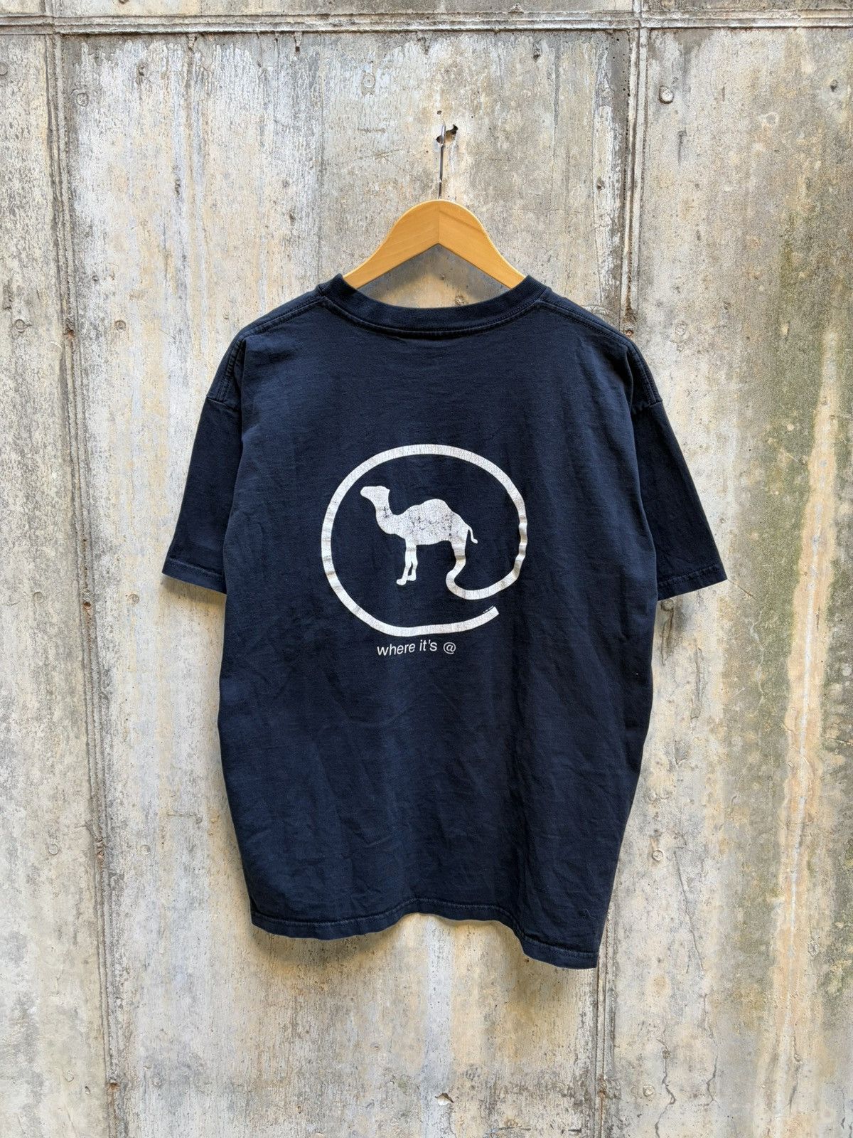Camel Vintage Faded Distressed Camel Cigarettes T-Shirt Erd Grunge Size US XL / EU 56 / 4 - 1 Thumbnail