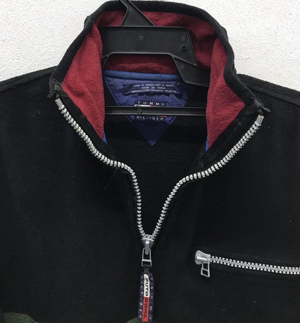 Tommy Hilfiger × Vintage Vintage Tommy Hilfiger Outdoors Sweatshirt Size US L / EU 52-54 / 3 - 4 Thumbnail