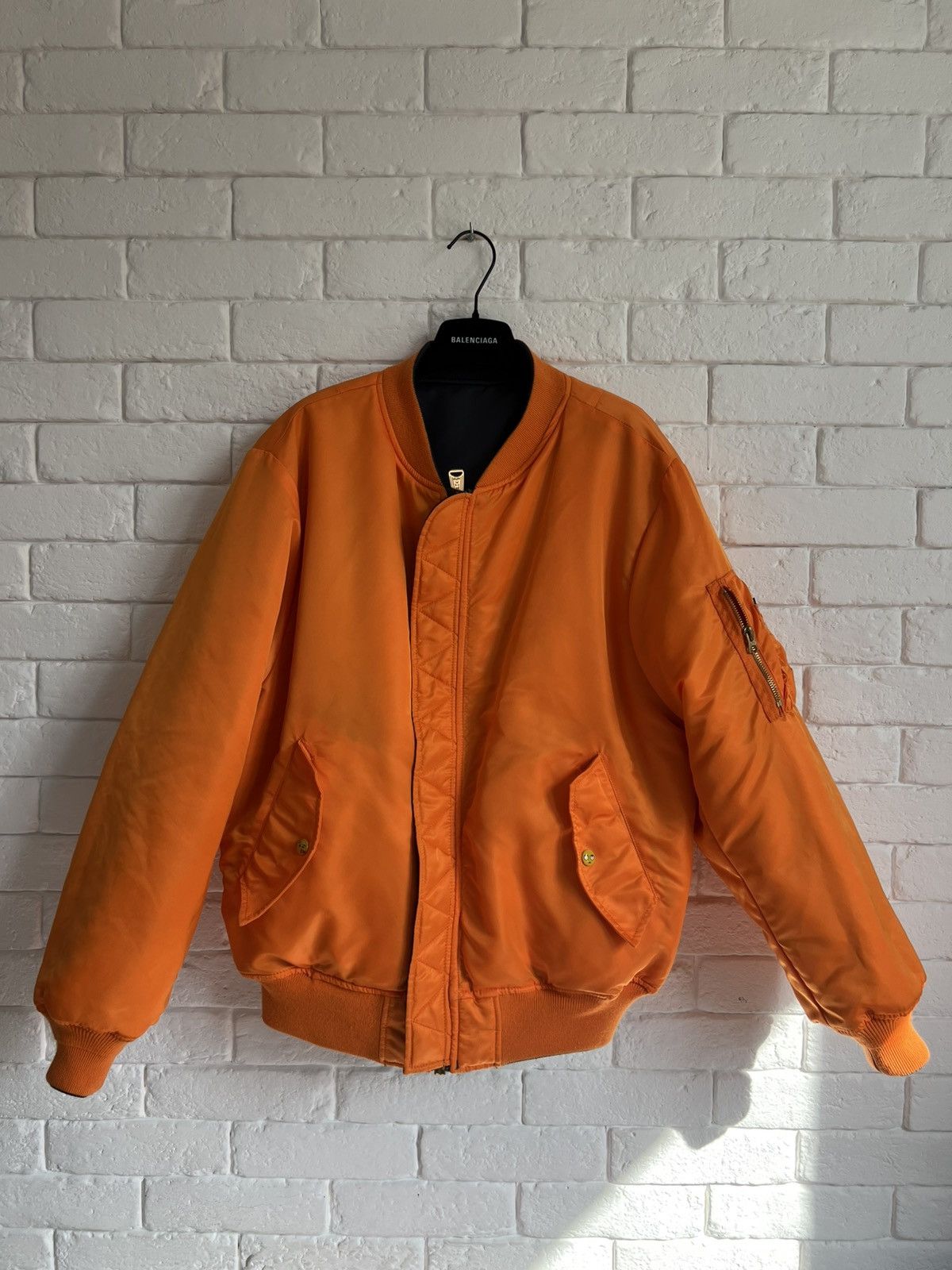 Alpha Industries × Vetements Vetements x Alpha SS18 reversible emoji bomber Size US XS / EU 42 / 0 - 6 Thumbnail