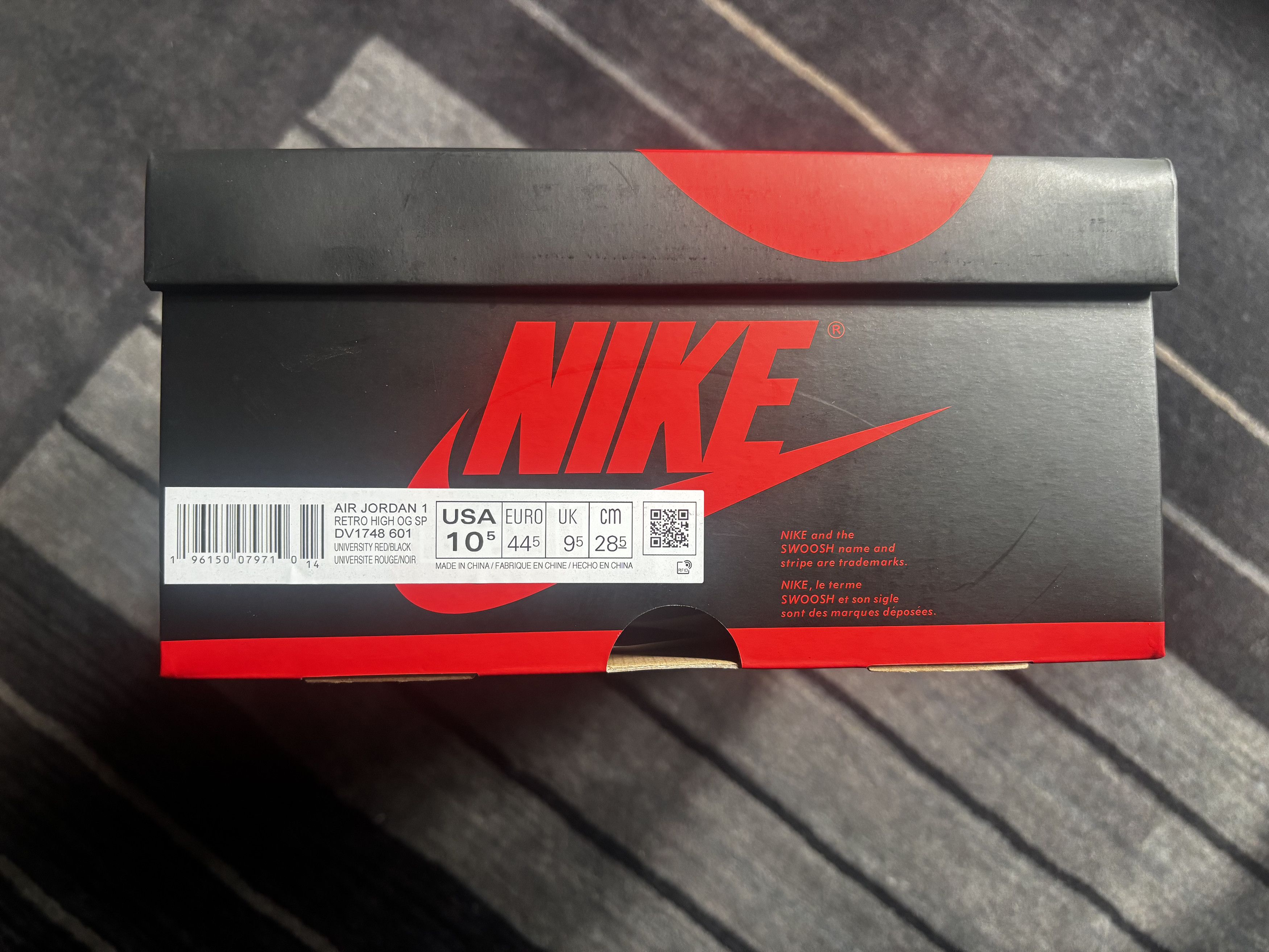 Jordan Brand Nike Air Jordan 1 Retro Spider-Man -- Into the Spider-Verse Size US 10.5 / EU 43-44 - 5 Thumbnail