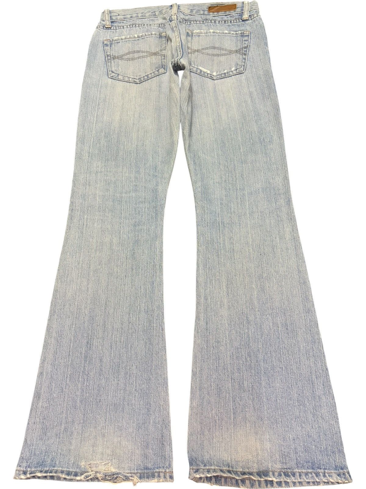 Abercrombie & Fitch Vintage Abercrombie Distressed Low Rise Flare Jeans Size 28" / US 6 / IT 42 - 2 Thumbnail