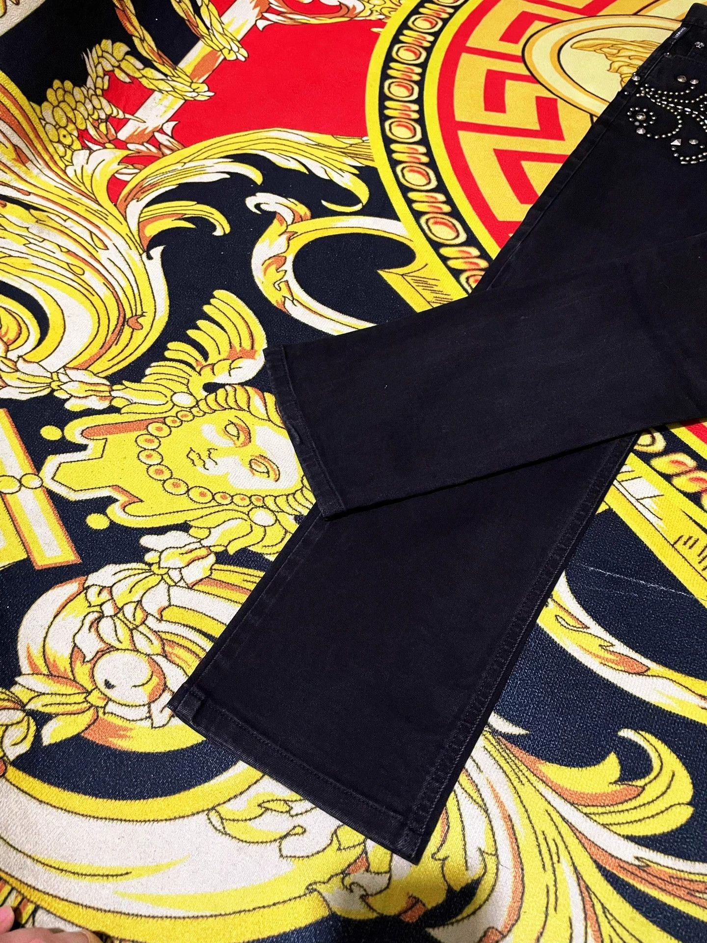 Versace Versace Runway Baroque Print Rivet Jeans New Limited Size US 32 / EU 48 - 6 Thumbnail