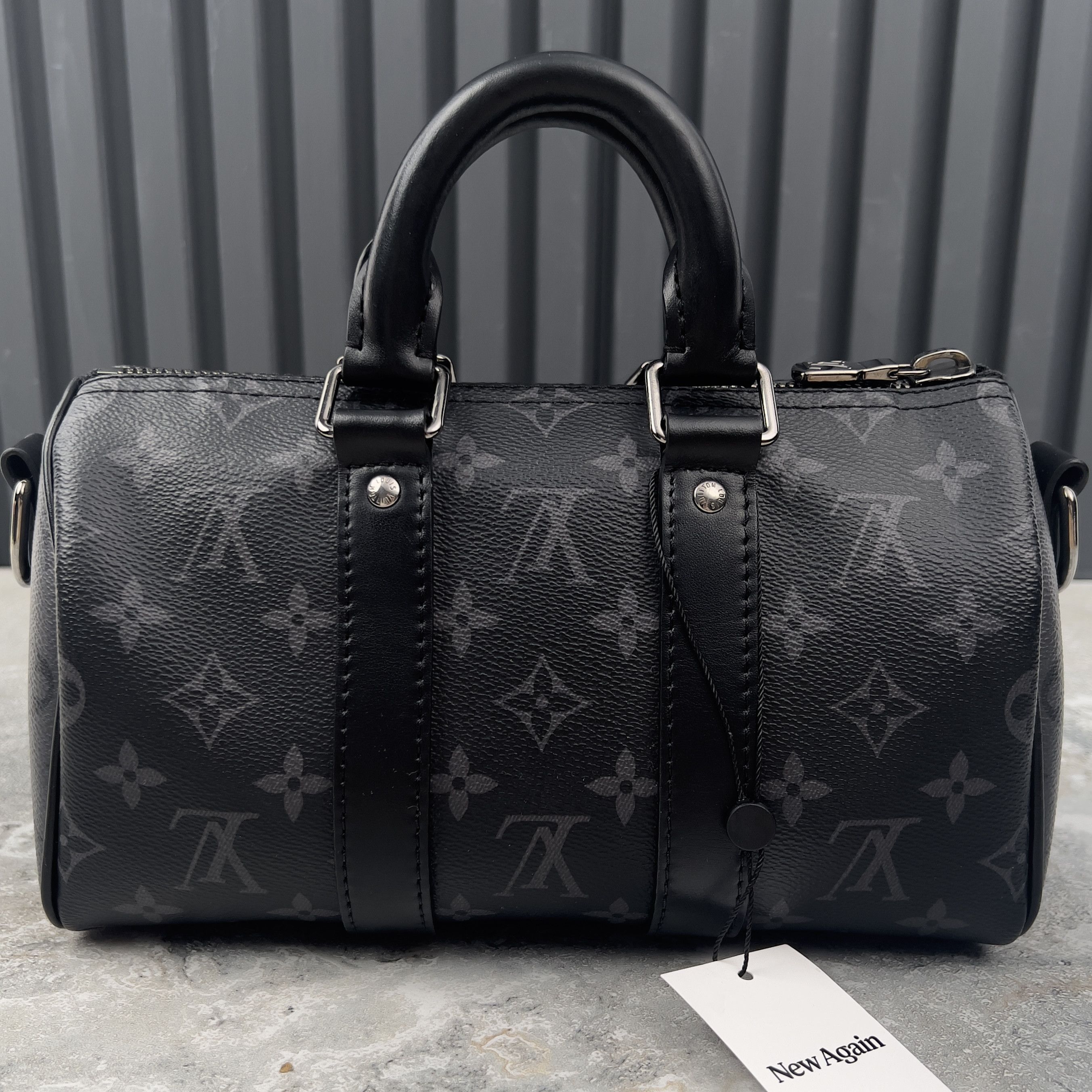 Louis Vuitton Keepall Bandoulière 25 Monogram Eclipse Handbag Size ONE SIZE - 4 Thumbnail