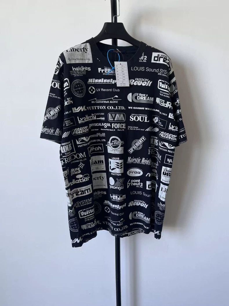 Louis Vuitton LOUIS VUITTON Alphabetic multi-logo printed casual short s Size US XL / EU 56 / 4 - 1 Thumbnail