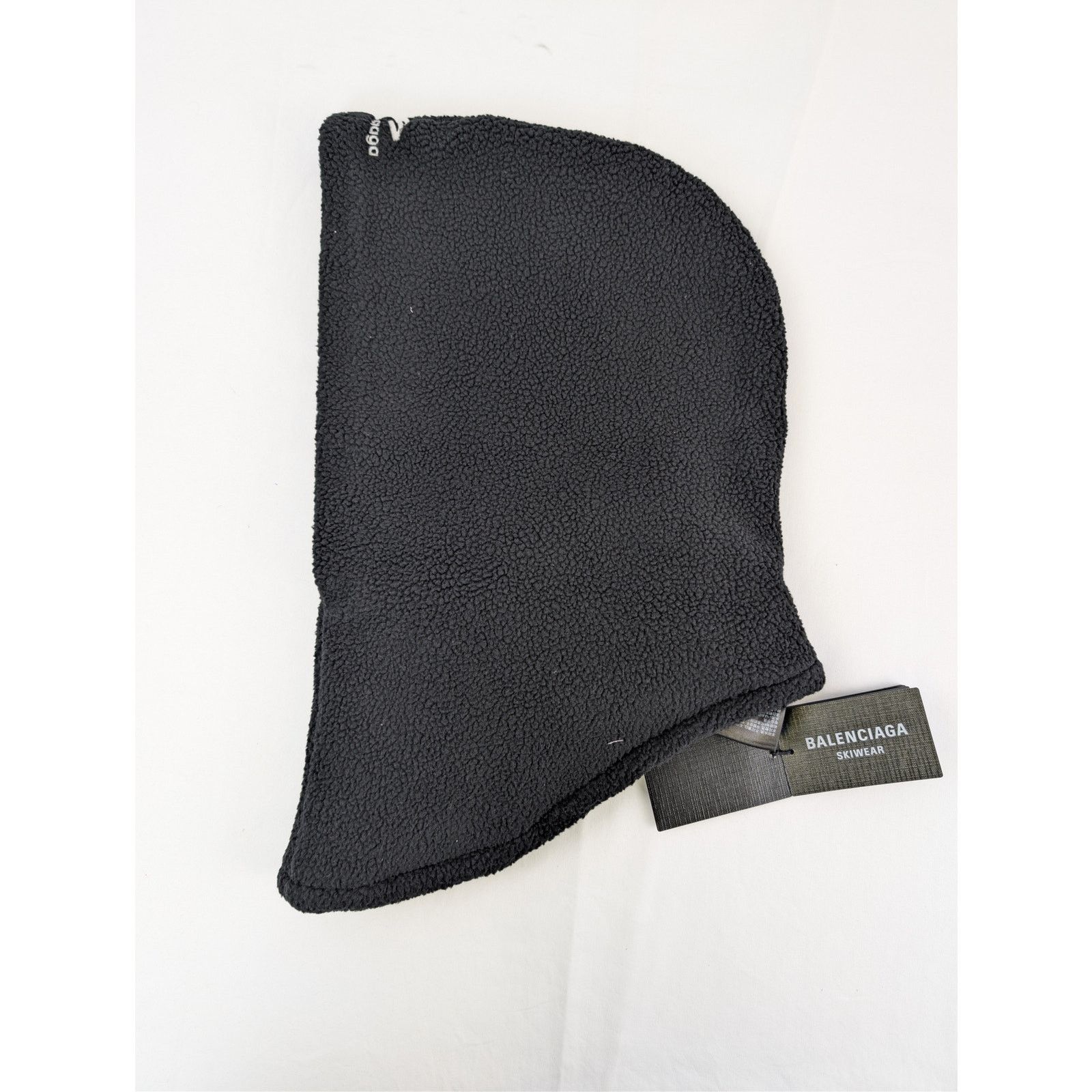 Balenciaga o1rshd1 Size: OS / Brushed Fleece Ski Fake Fur Hood in Black Size ONE SIZE - 2 Thumbnail