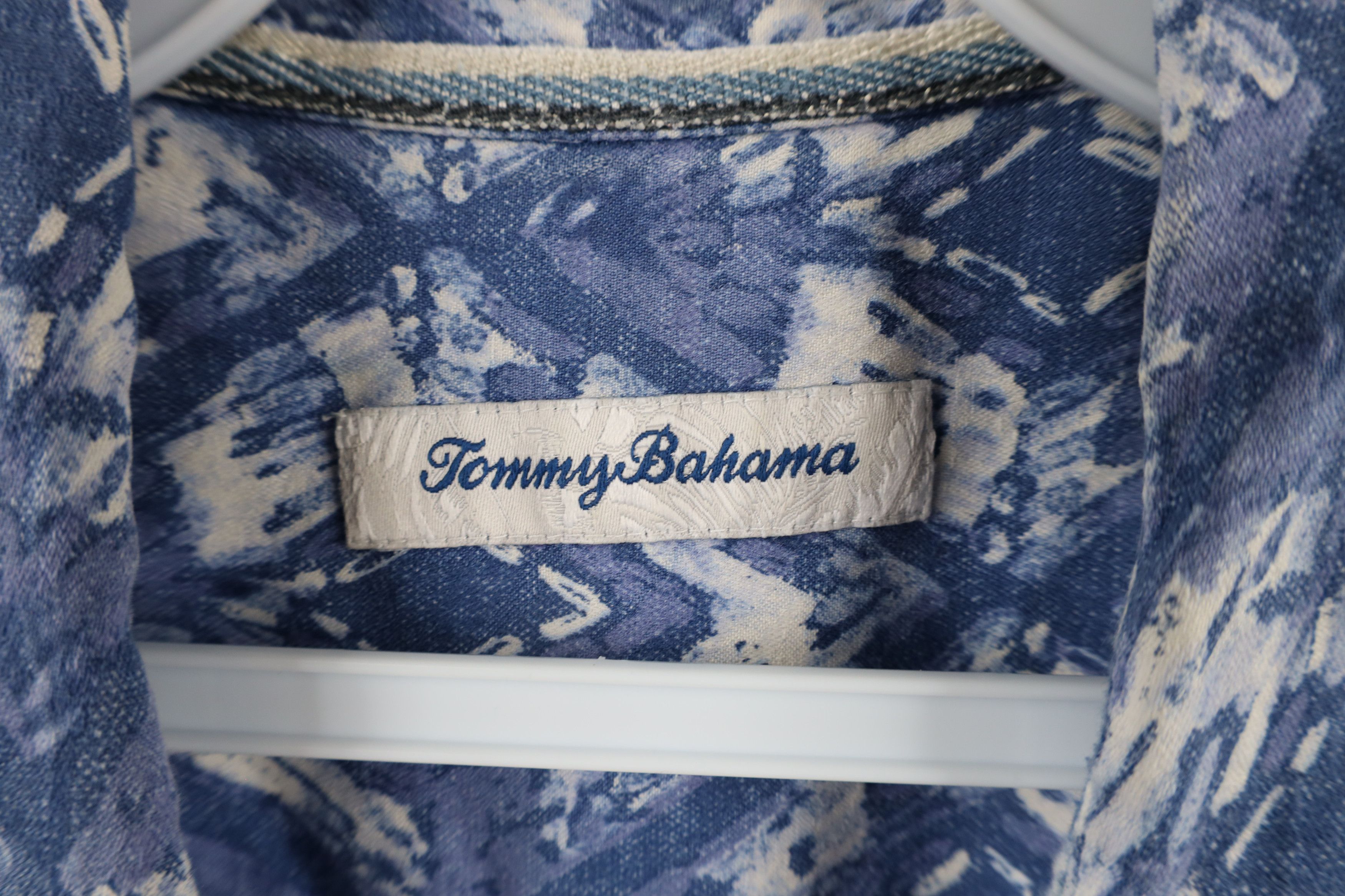 Tommy Bahama × Vintage Vintage Tommy Bahama Diamond Short Sleeve Button Shirt Size US XL / EU 56 / 4 - 5 Thumbnail