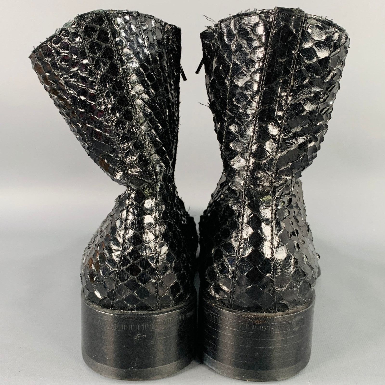Versace GIANNI VERSACE Black Python Leather Side Zipper Ankle Boots Size US 8 / EU 41 - 3 Thumbnail