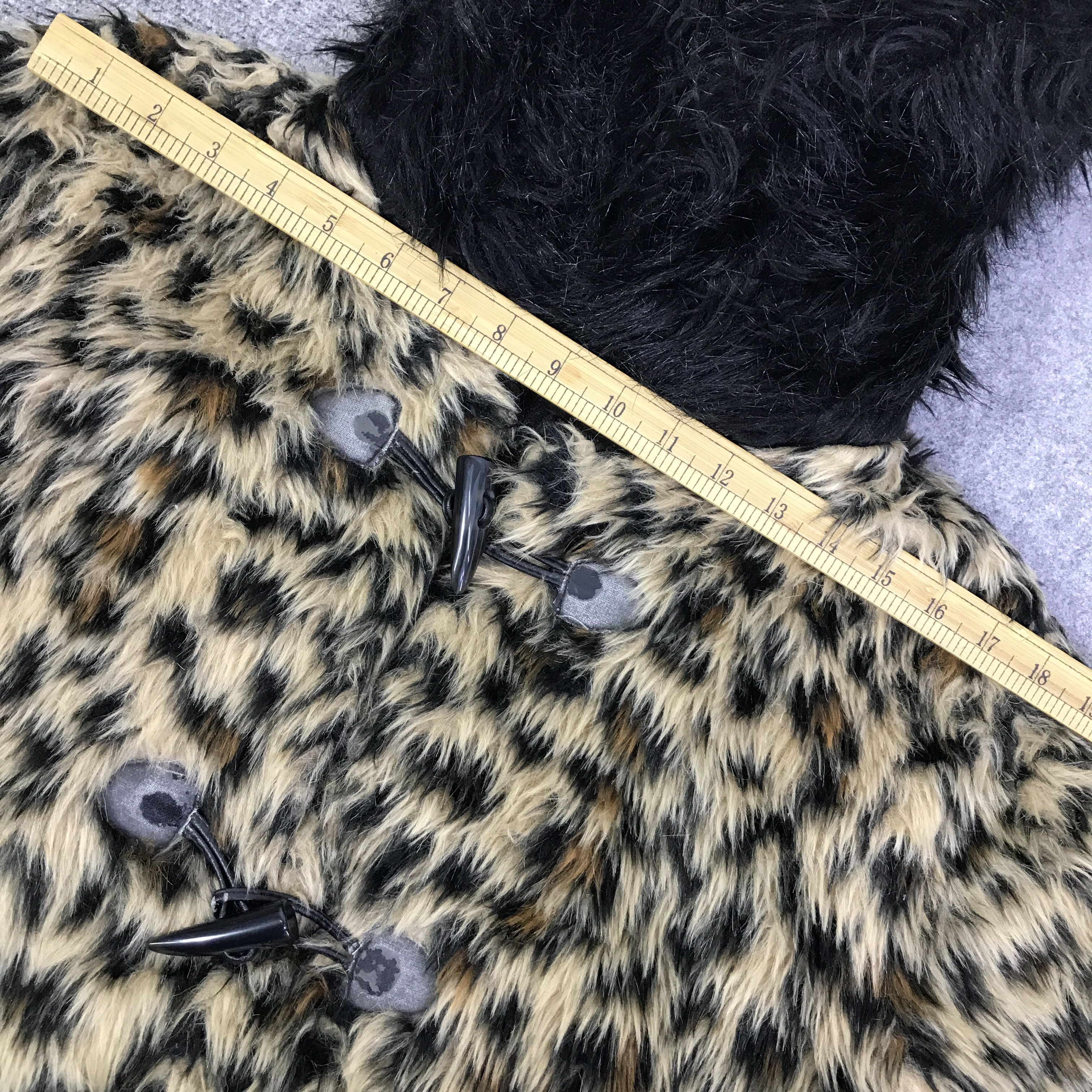 If Six Was Nine GOTHIC STYLE JAPAN GLAD NEWS FUR HOODIE JACKET K89B18 Size US L / EU 52-54 / 3 - 6 Thumbnail