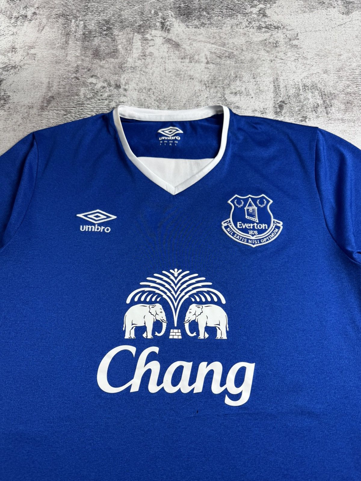 Umbro Everton 2015 2016 Umbro Large Men’s Blue Soccer Football Home T Shirt Jersey Tee Size US L / EU 52-54 / 3 - 7 Thumbnail