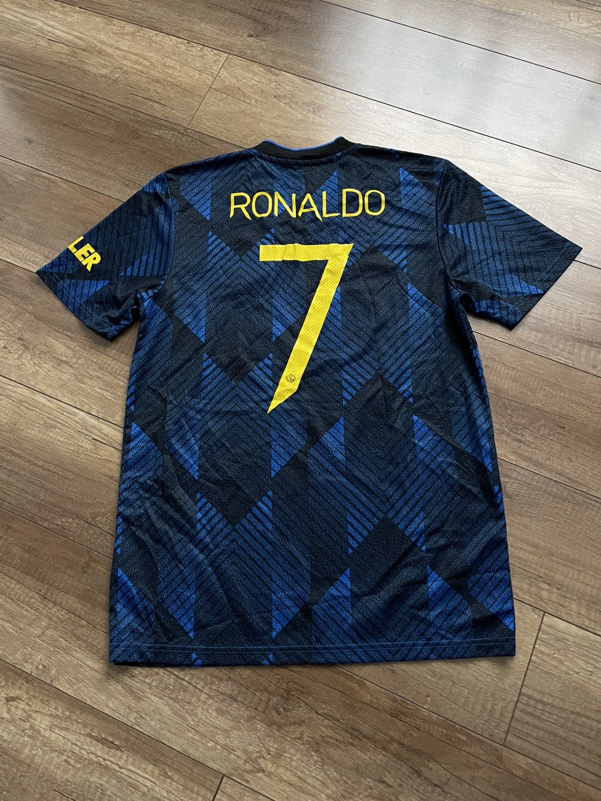 Adidas 2021/2022 Adidas Manchester United Ronaldo Soccer T-Shirt Size US M / EU 48-50 / 2 - 2 Thumbnail