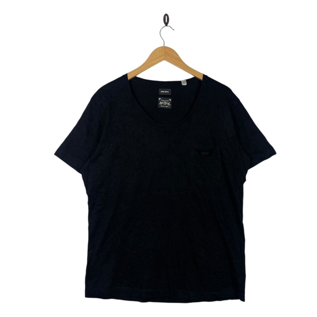 Diesel Diesel Black Pocket T-Shirt | Minimal Essential Metal Logo Size US XL / EU 56 / 4 - 1 Thumbnail