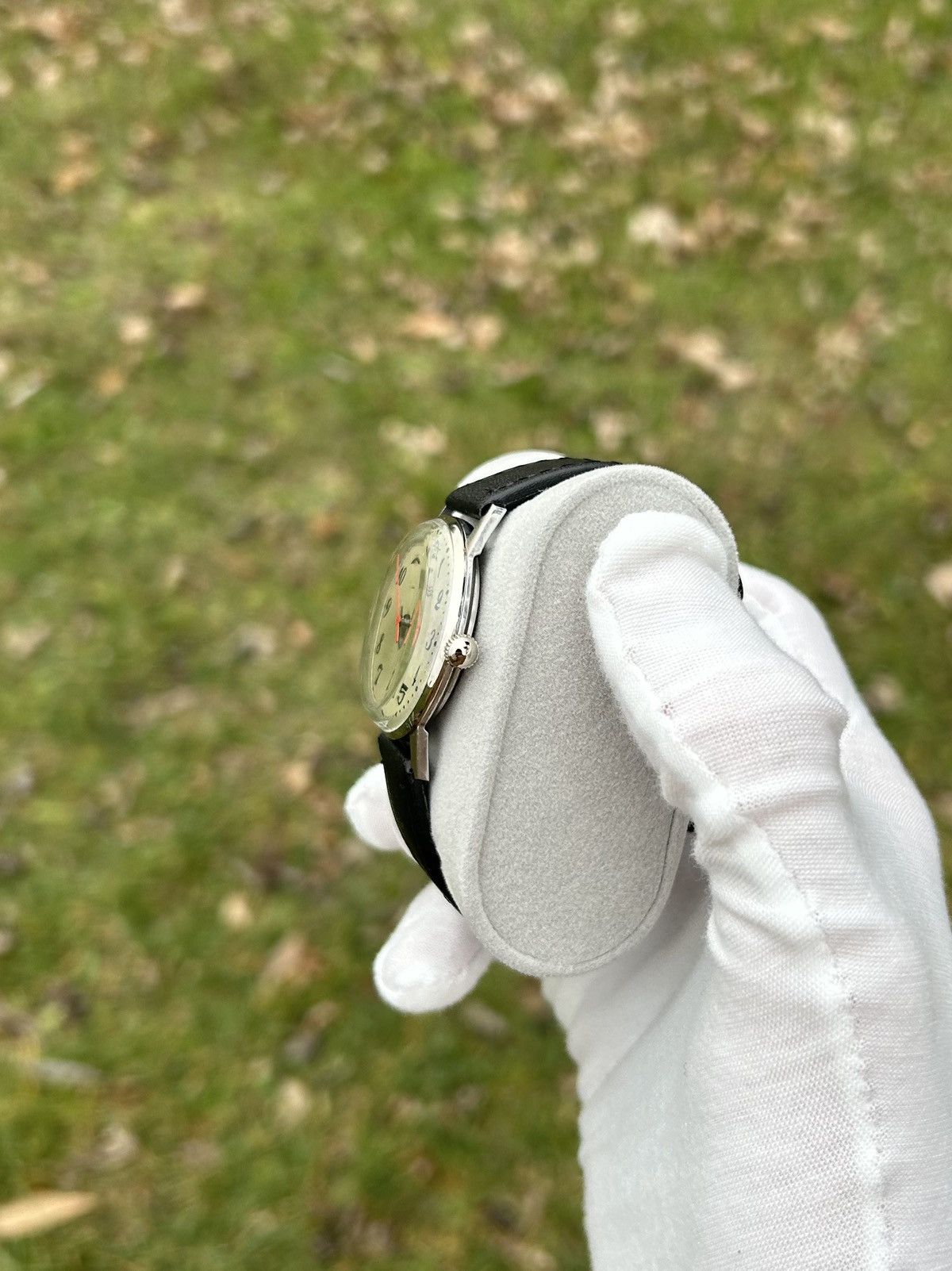 Vintage Vintage Watch Raketa Mechanical Made in USSR Authentic 1980s Size ONE SIZE - 7 Thumbnail