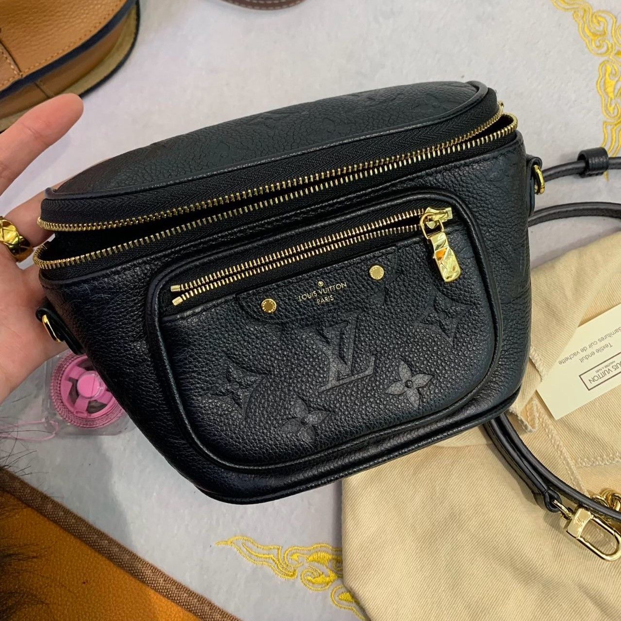 Louis Vuitton Pre-loved Bag Very good condition Size ONE SIZE - 1 Thumbnail