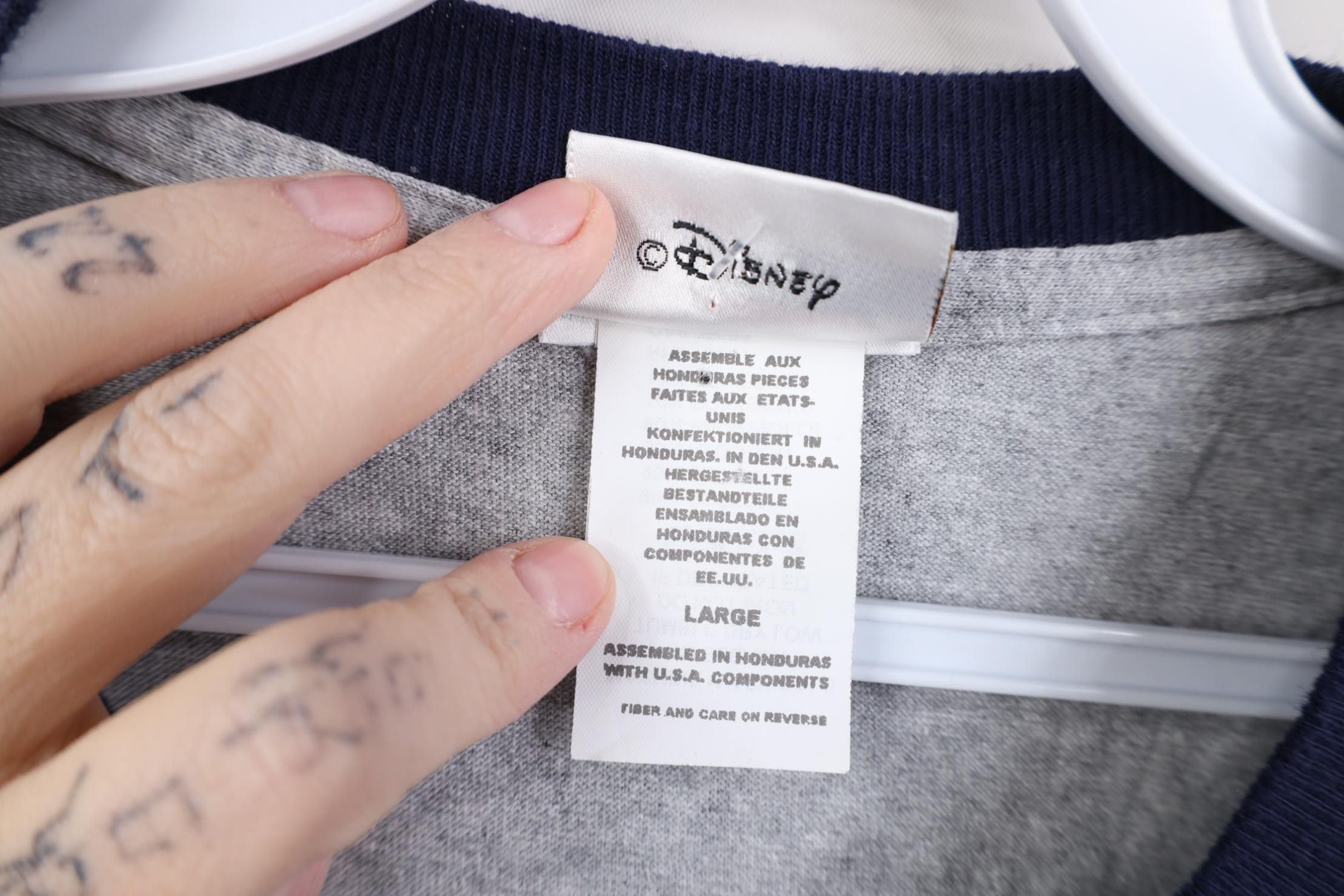 Disney Deadstock Vintage 90s Y2K Disney World Hockey Ringer T-Shirt Size US L / EU 52-54 / 3 - 6 Thumbnail