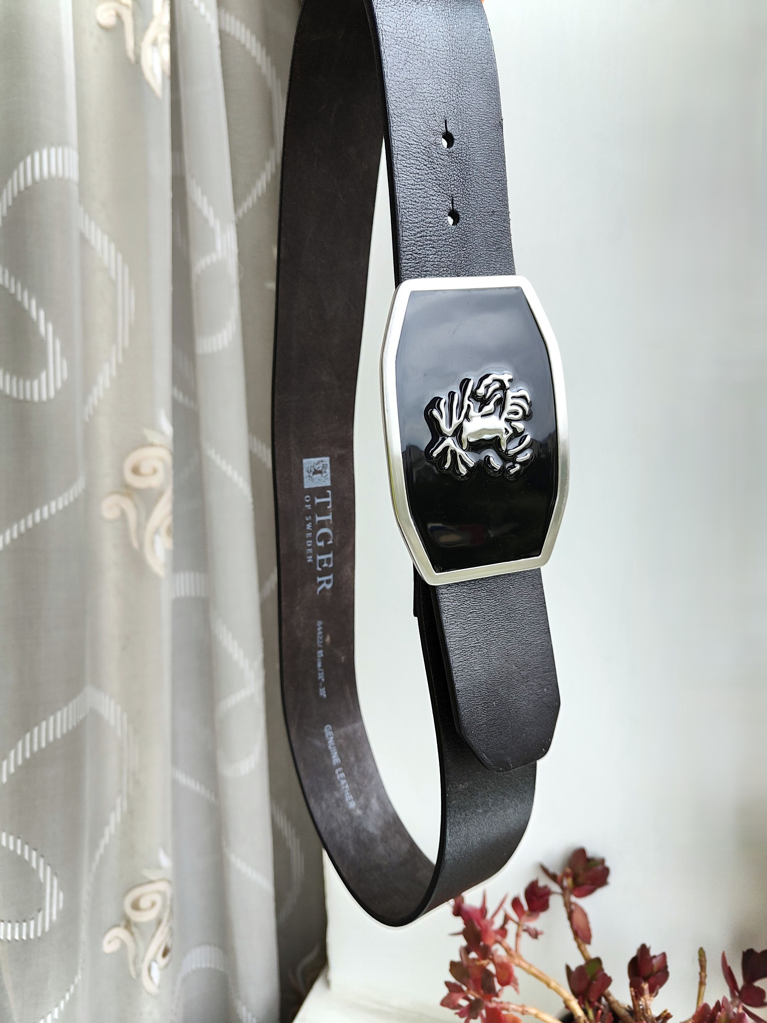 Tiger of Sweden Tiger of Sweden Belt Men's Leather Massive Belt Buckle Size ONE SIZE - 6 Thumbnail