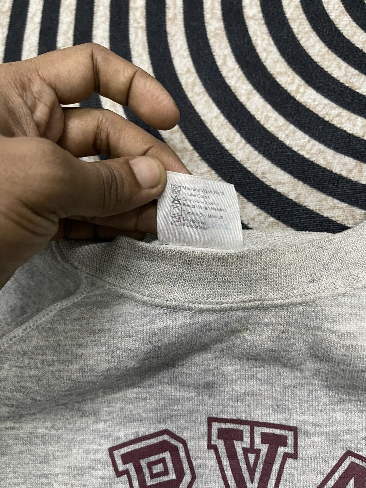 Hanes VINTAGE 70s/80s HAVARD ATH. DEPT SWEATSHIRT DISTRESSED Size US M / EU 48-50 / 2 - 12 Thumbnail