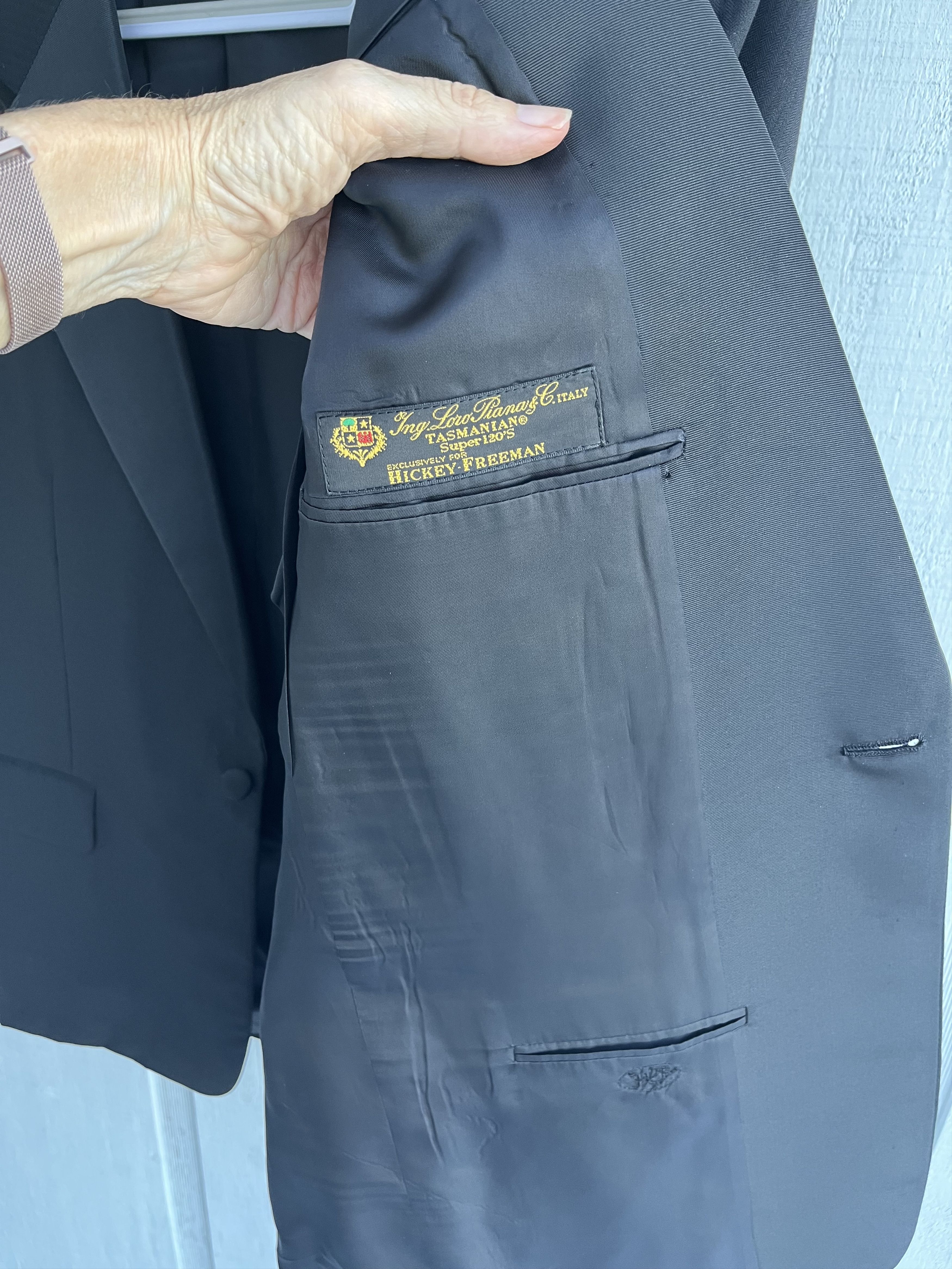 Hickey Freeman Hickey Freeman Bespoke Tuxedo Loro Piana 42R Super 120s Size 42R - 3 Thumbnail