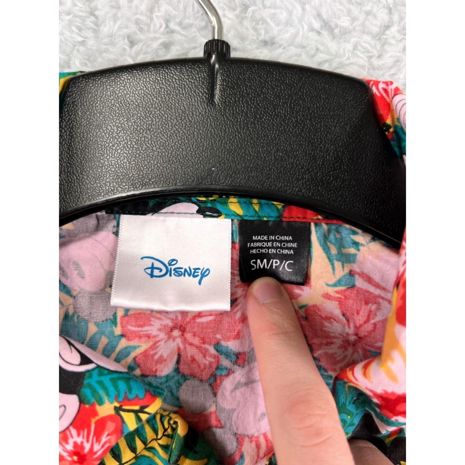 Disney Disney Mens Hawaiian Shirt Short Sleeve 1920s Aloha Resort Floral Cotton Green Red Small Size US S / EU 44-46 / 1 - 3 Thumbnail