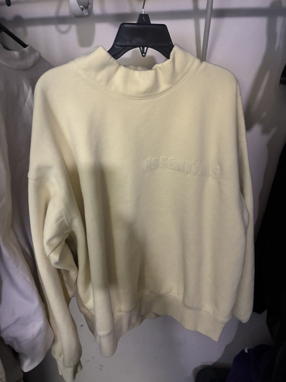 Fear of God Fear of God Essentials Mock Neck Crewneck Size US L / EU 52-54 / 3 - 2 Thumbnail