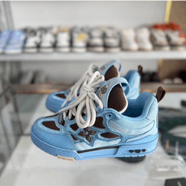 Louis Vuitton Louis Vuitton low-top shoes 41.5EU Size US 8.5 / EU 41-42 - 1 Thumbnail