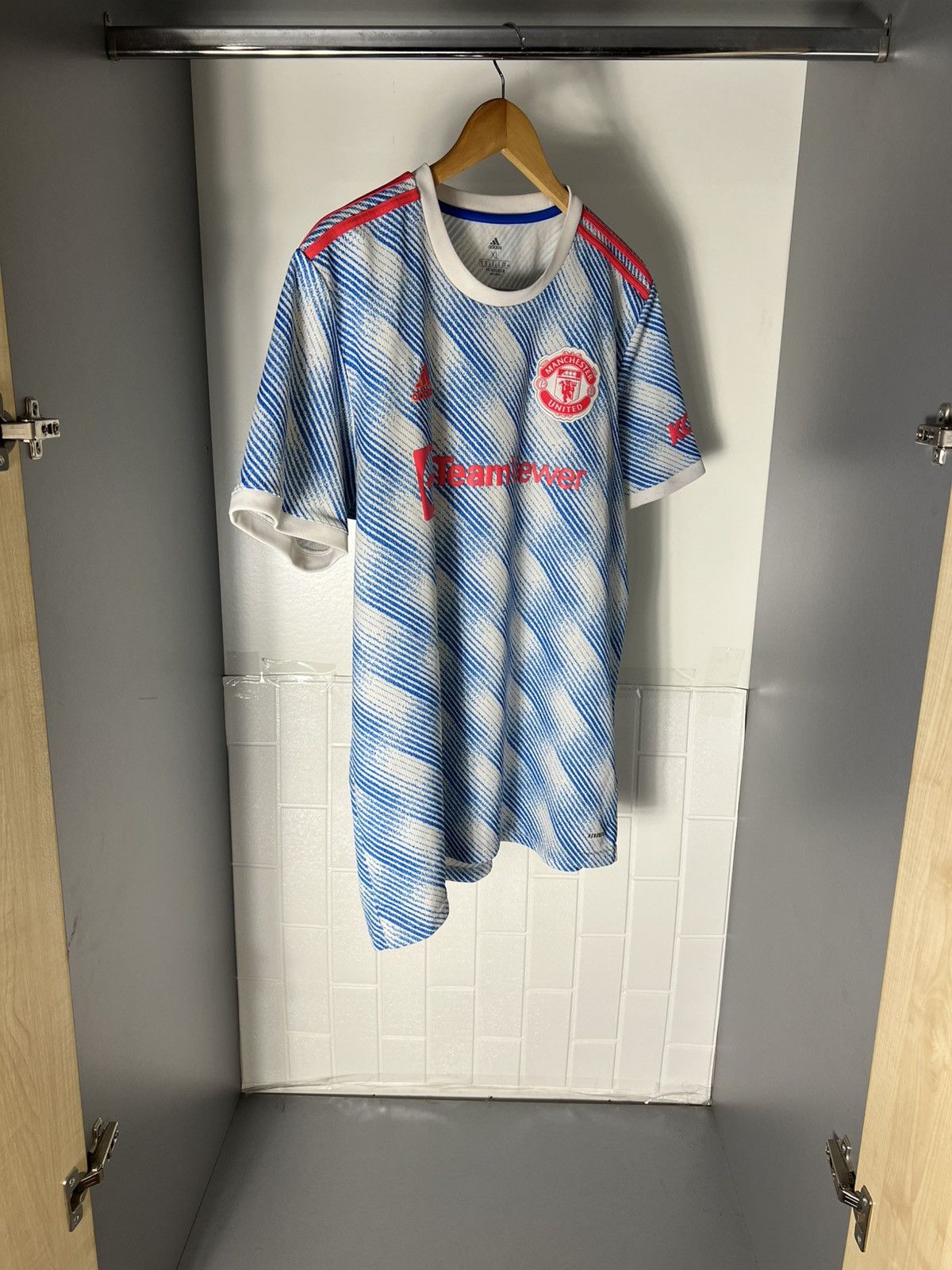 Vintage VERY RARE ADIDAS FC MANCHESTER UNITED ENGLAND SOCCER JERSEY Size US XL / EU 56 / 4 - 3 Thumbnail